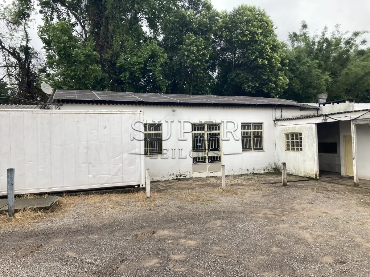 LOTE 001 - Terreno Urbano “Encravado” com área de 1.400m²,com um galpão de 849,82m², São Francisco de Assis/RS
