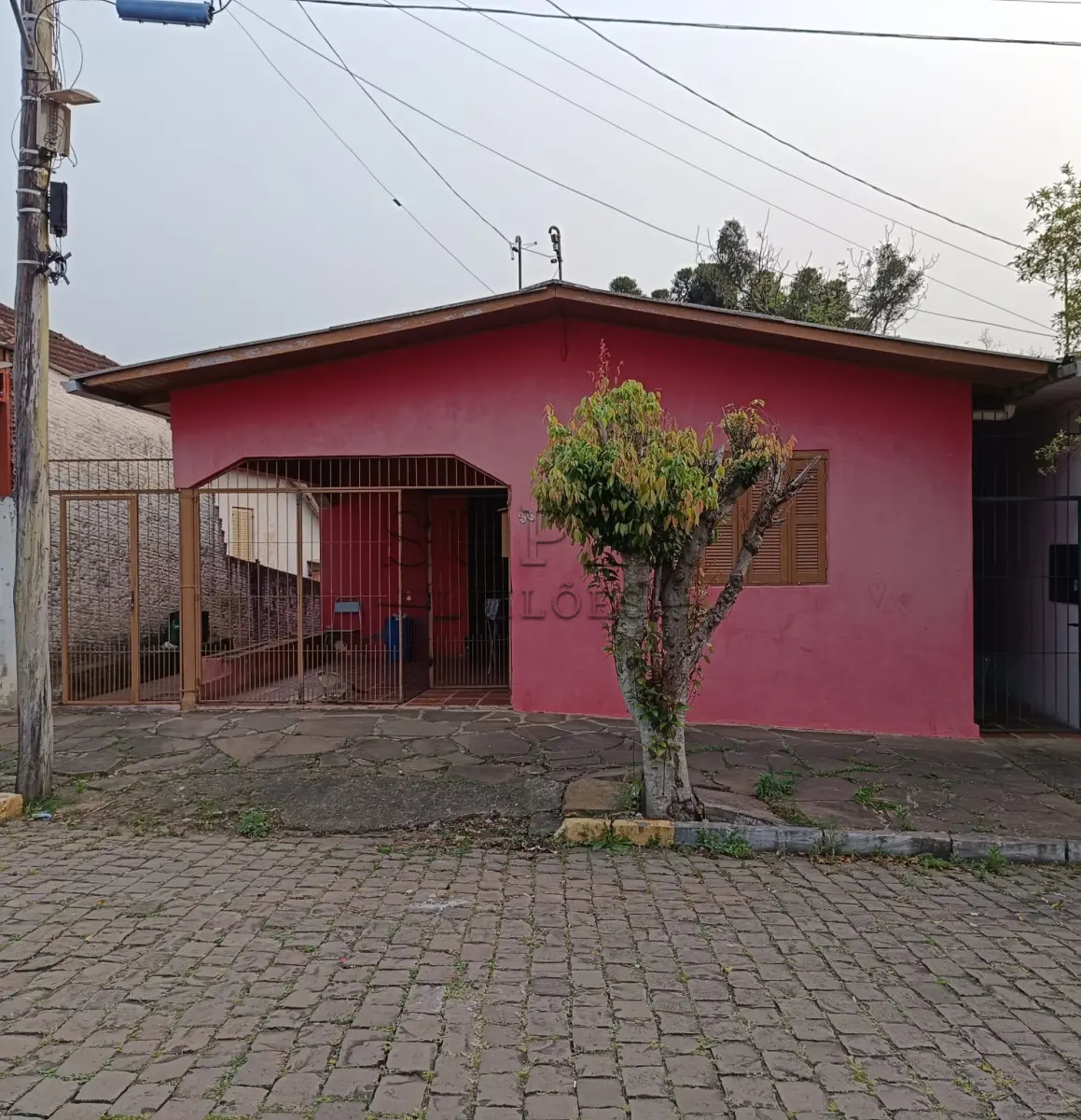 LOTE 001 - Casa de Alvenaria om área de 149,80m², situado na Rua Guaporé e Sobradinho/RS