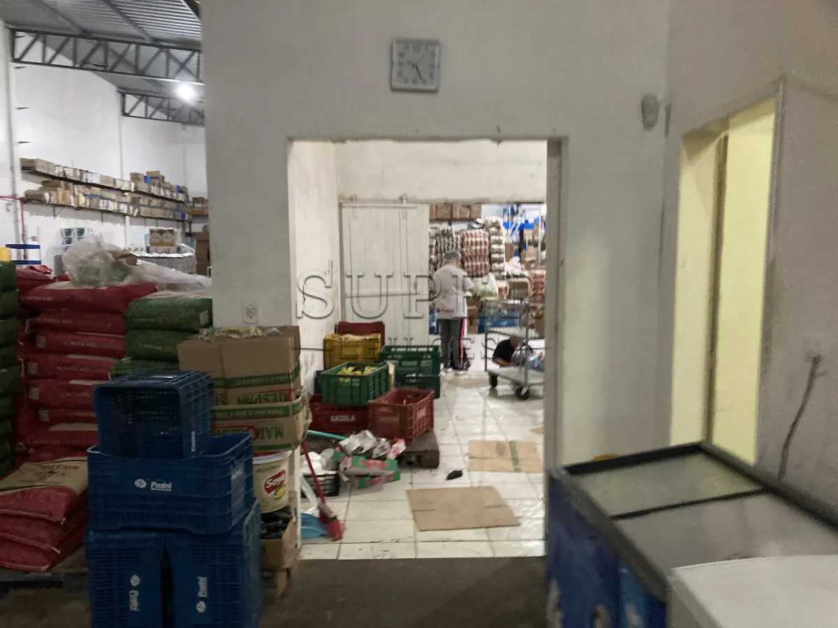 LOTE 001 - Terreno Urbano “Encravado” com área de 1.400m²,com um galpão de 849,82m², São Francisco de Assis/RS
