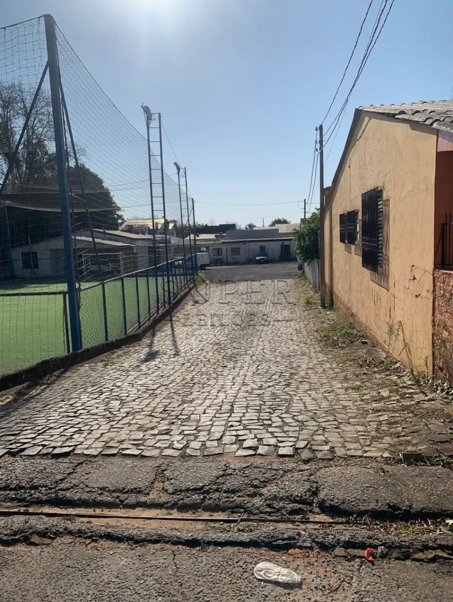 LOTE 001 - Terreno Urbano “Encravado” com área de 1.400m²,com um galpão de 849,82m², São Francisco de Assis/RS
