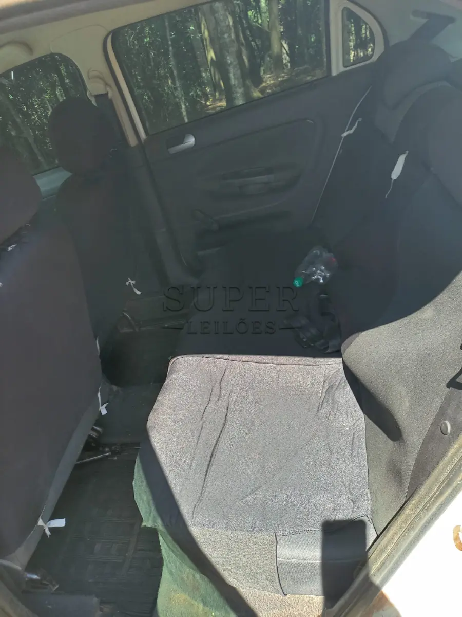 LOTE 002 - GOL G5, 4 PORTAS, 1.0, ANO 2010, MODELO 2011, BRANCO, PLACA IQZ-5240