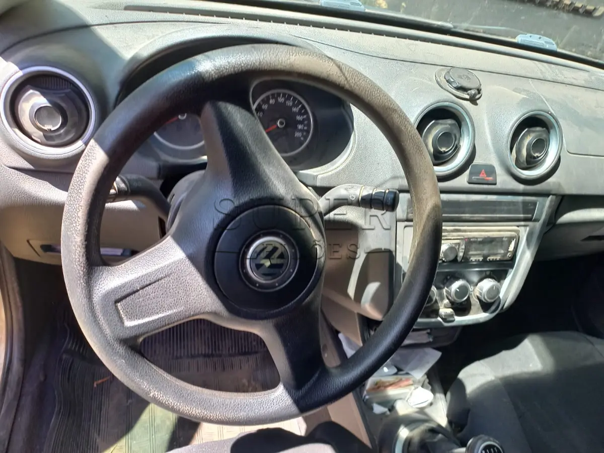 LOTE 002 - GOL G5, 4 PORTAS, 1.0, ANO 2010, MODELO 2011, BRANCO, PLACA IQZ-5240
