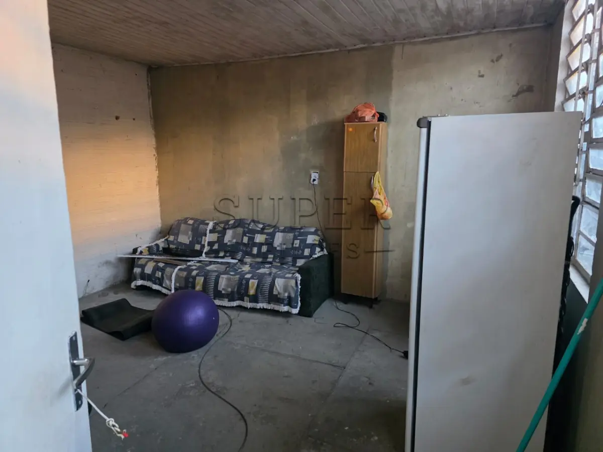 LOTE 001 - UM PRÉDIO DE ALVENARIA, , com área total de 230,00m², Avenida Farroupilha nº 1645, São Francisco de Assis/RS
