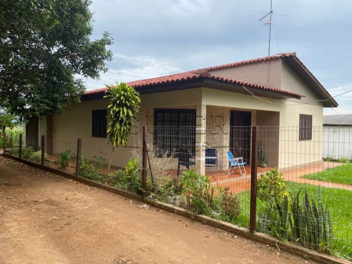 LOTE 006 - LOTE 01: IMÓVEL RURAL com área de 125.000m², om uma casa de madeira,  Linha 1º de Março, da 4ª Secção da região Campina, da Colônia Guarani, sito no município de Porto Lucena/RS