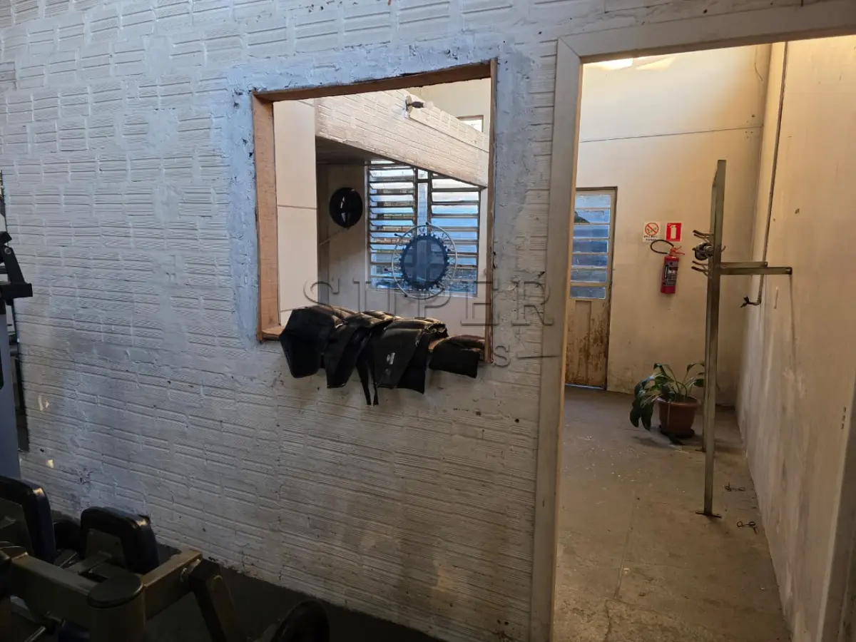 LOTE 001 - UM PRÉDIO DE ALVENARIA, , com área total de 230,00m², Avenida Farroupilha nº 1645, São Francisco de Assis/RS