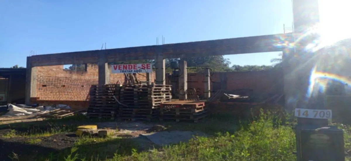 LOTE 002 - UM IMÓVEL URBANO, com benfeitorias não averbadas, com a área de 1.302,00m², Av. Presidente Tancredo Neves n 14.709, bairro Rothmann no município de Igrejinha/RS, sob matrícula nº 3907 do CRI de Igrejinha/RS