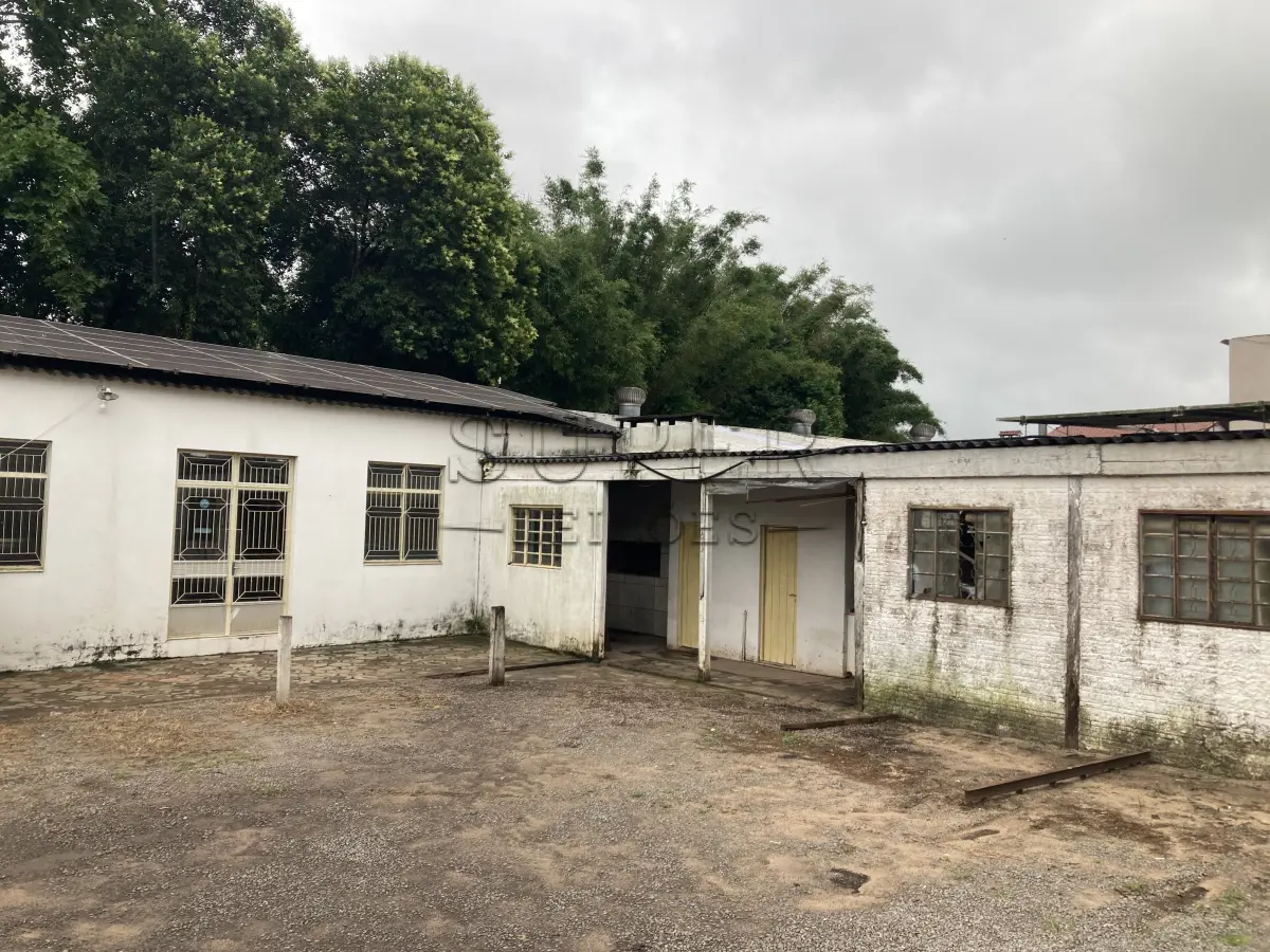 LOTE 001 - Terreno Urbano “Encravado” com área de 1.400m²,com um galpão de 849,82m², São Francisco de Assis/RS