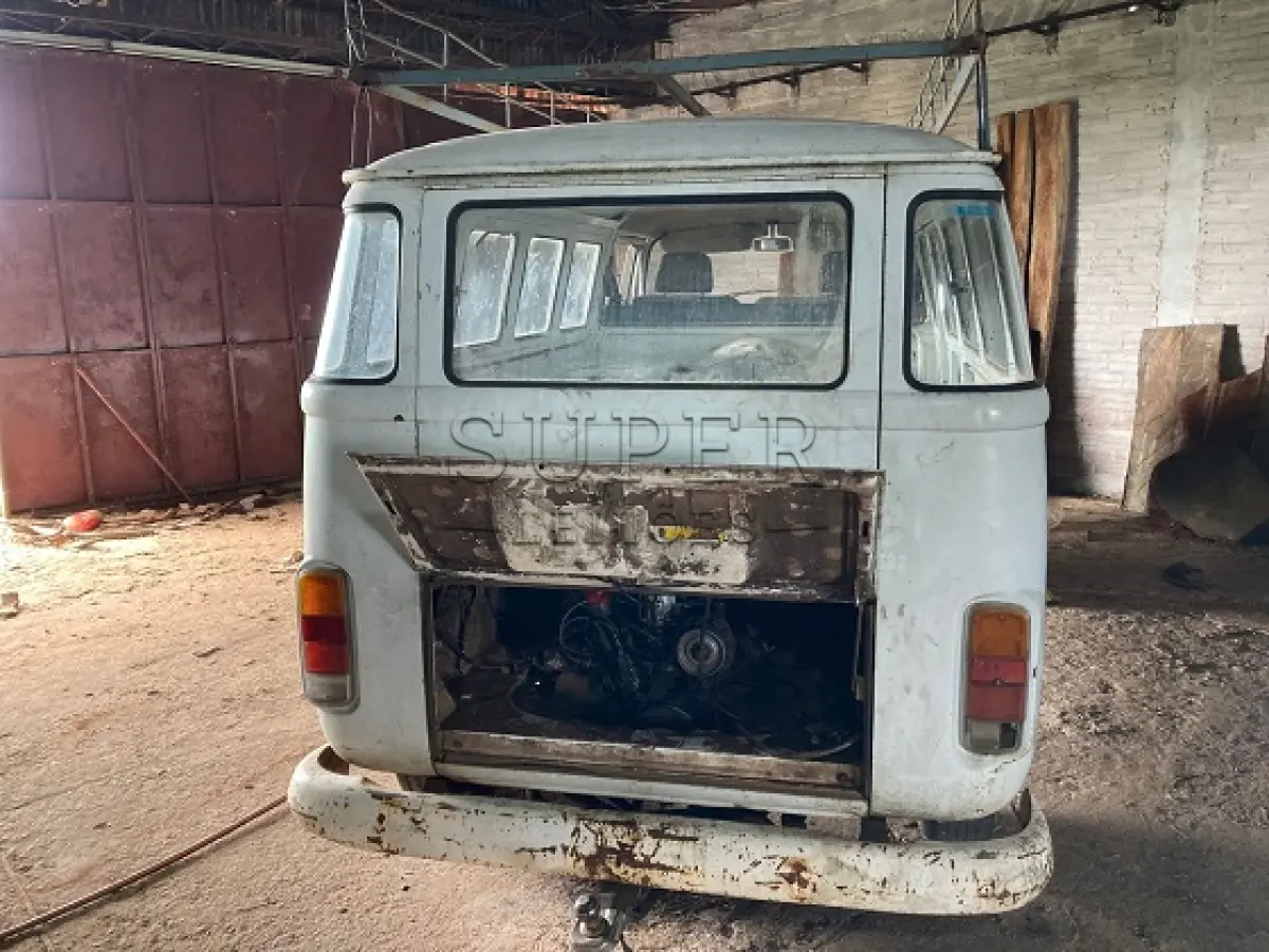 LOTE 001 - 01 VW/Kombi, placa IEJ2505, ano 1994 modelo 1995