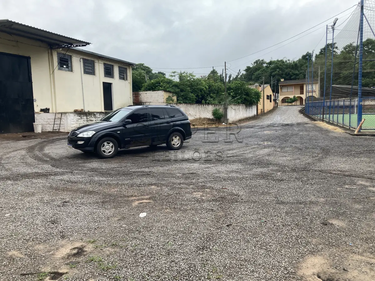 LOTE 001 - Terreno Urbano “Encravado” com área de 1.400m²,com um galpão de 849,82m², São Francisco de Assis/RS