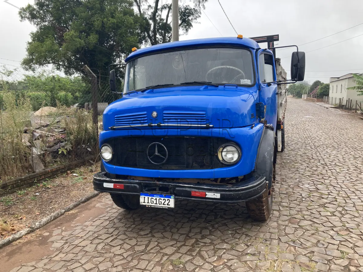 LOTE 002 - 02 LOTE - Caminhão Mercedes Benz 1113, placa IIG1G22, ano/modelo 1969, Diesel.