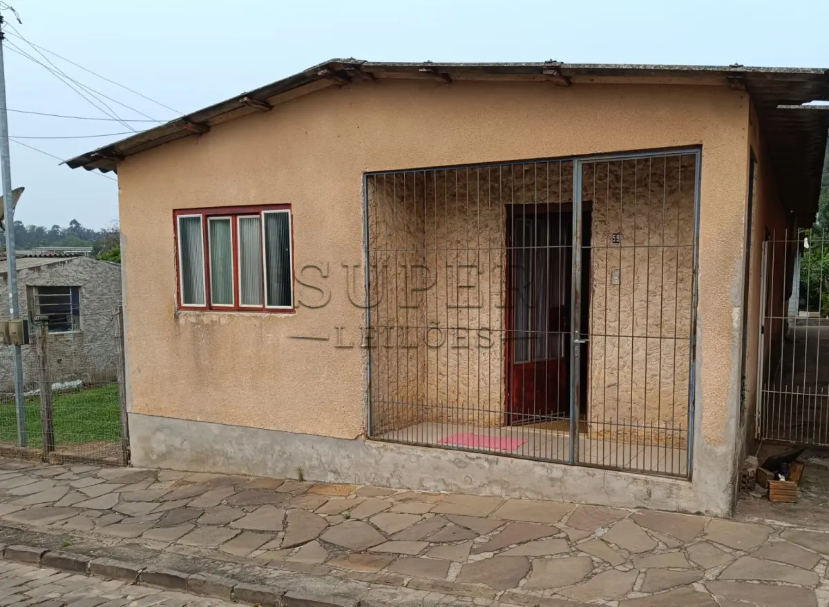 LOTE 001 - Um terreno urbano de 450,00m², situado a Rua Zaida Terezinha Carlotto, 59, Bairro Mairon na cidade de Sobradinho/RS