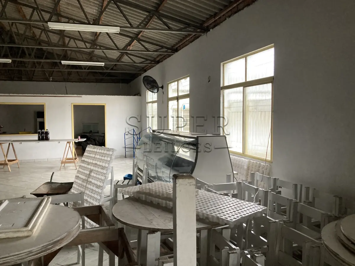 LOTE 001 - Terreno Urbano “Encravado” com área de 1.400m²,com um galpão de 849,82m², São Francisco de Assis/RS