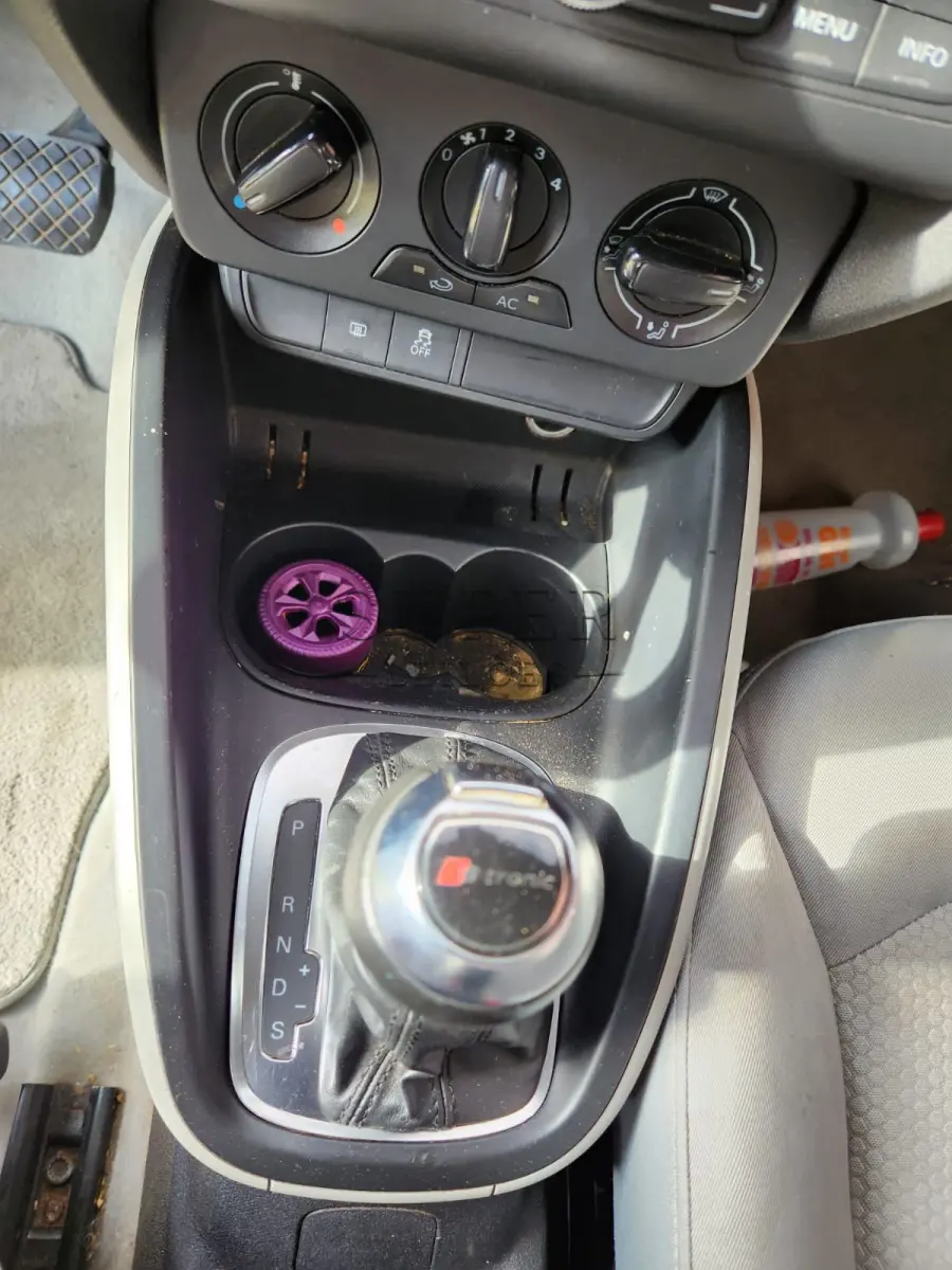 LOTE 001 - o Audi A1 1.4TFSI, placas EUG1166, Chassi WAUAYA8X1CB007226, Ano/Modelo 2011/2012, cor Preto.