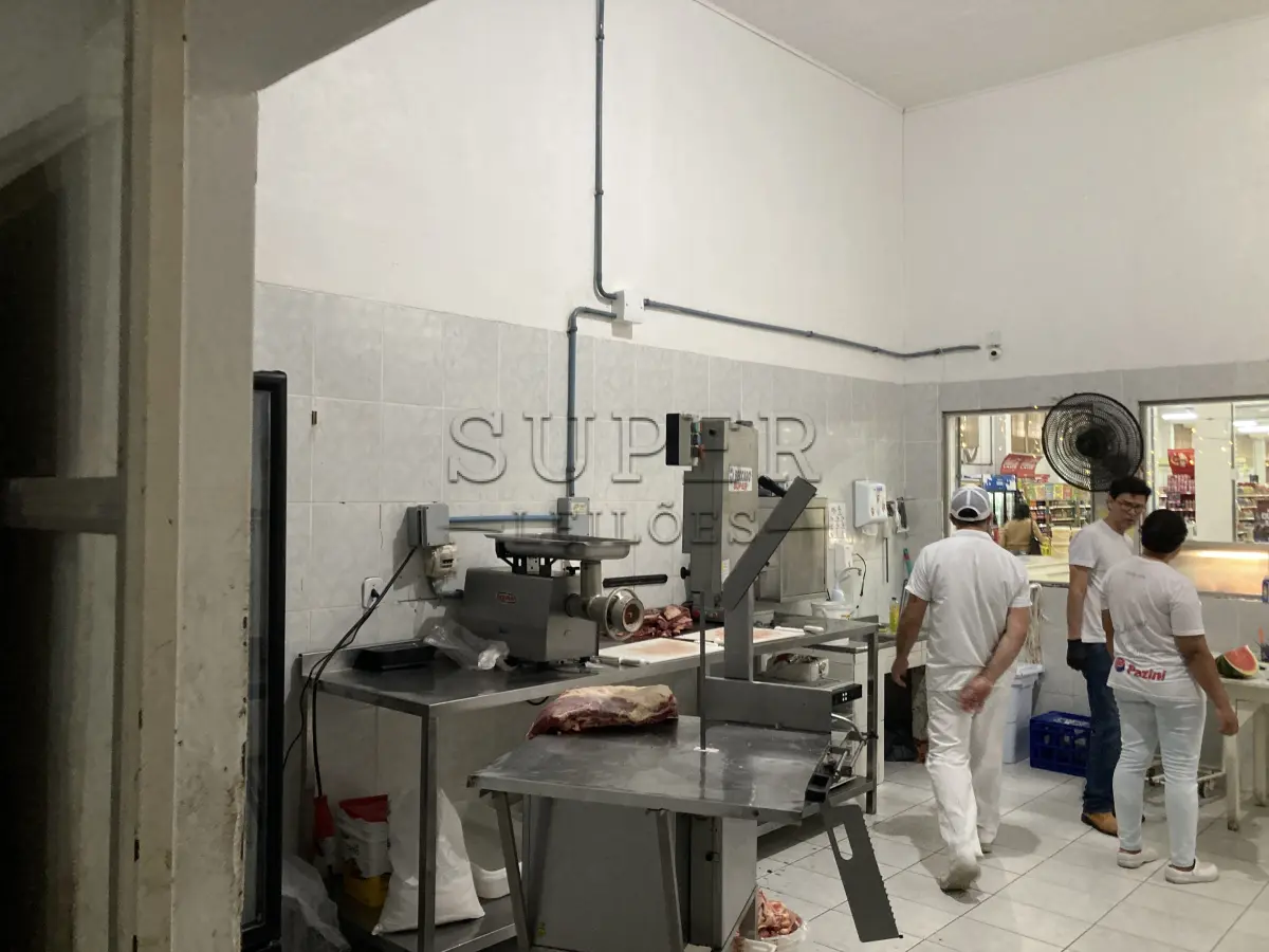 LOTE 001 - Terreno Urbano “Encravado” com área de 1.400m²,com um galpão de 849,82m², São Francisco de Assis/RS