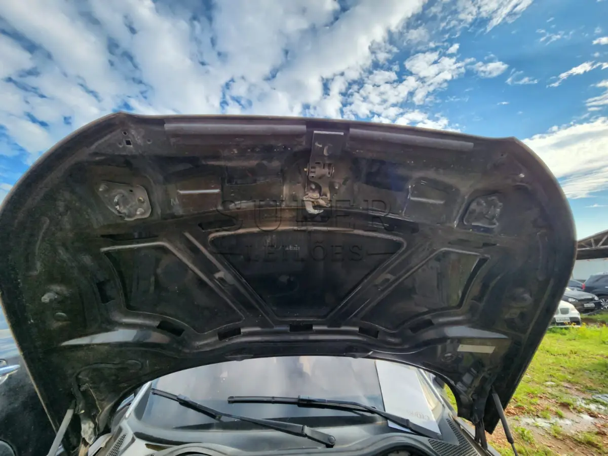LOTE 001 - o Audi A1 1.4TFSI, placas EUG1166, Chassi WAUAYA8X1CB007226, Ano/Modelo 2011/2012, cor Preto.