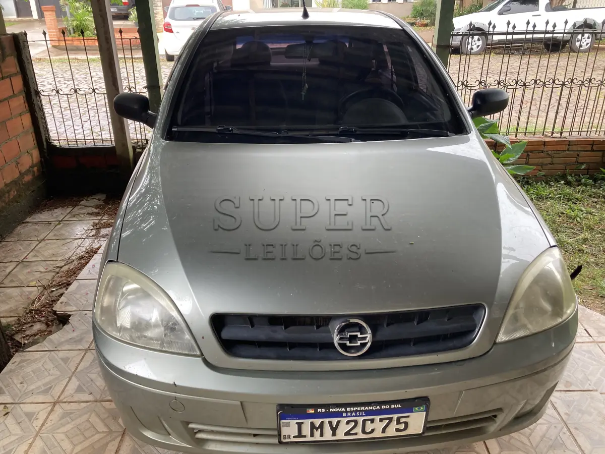 LOTE 001 - 01 LOTE - GM/ CORSA SEDAN JOY 1.0, placa IMY2275, cor cinza, ano/modelo 2006, motor flex power 8v, 04 portas.