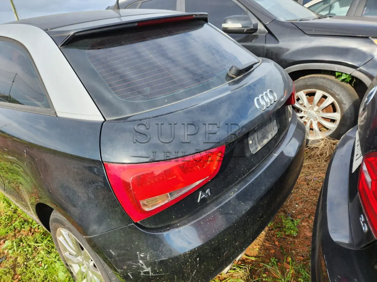 LOTE 001 - o Audi A1 1.4TFSI, placas EUG1166, Chassi WAUAYA8X1CB007226, Ano/Modelo 2011/2012, cor Preto.