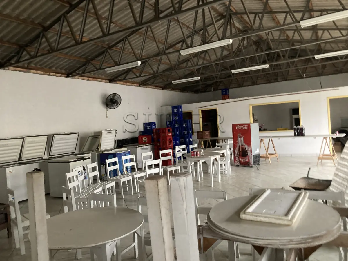 LOTE 001 - Terreno Urbano “Encravado” com área de 1.400m²,com um galpão de 849,82m², São Francisco de Assis/RS
