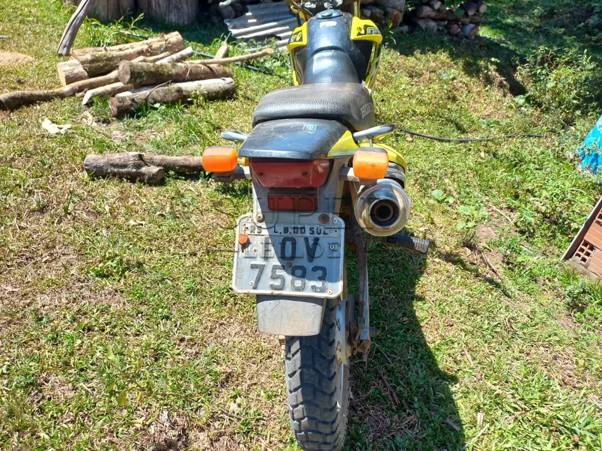 LOTE 001 - MOTOCICLETA NXR BROX ESD ANO/MODELO 2008, PLACA IOV 7583, AMARELA
