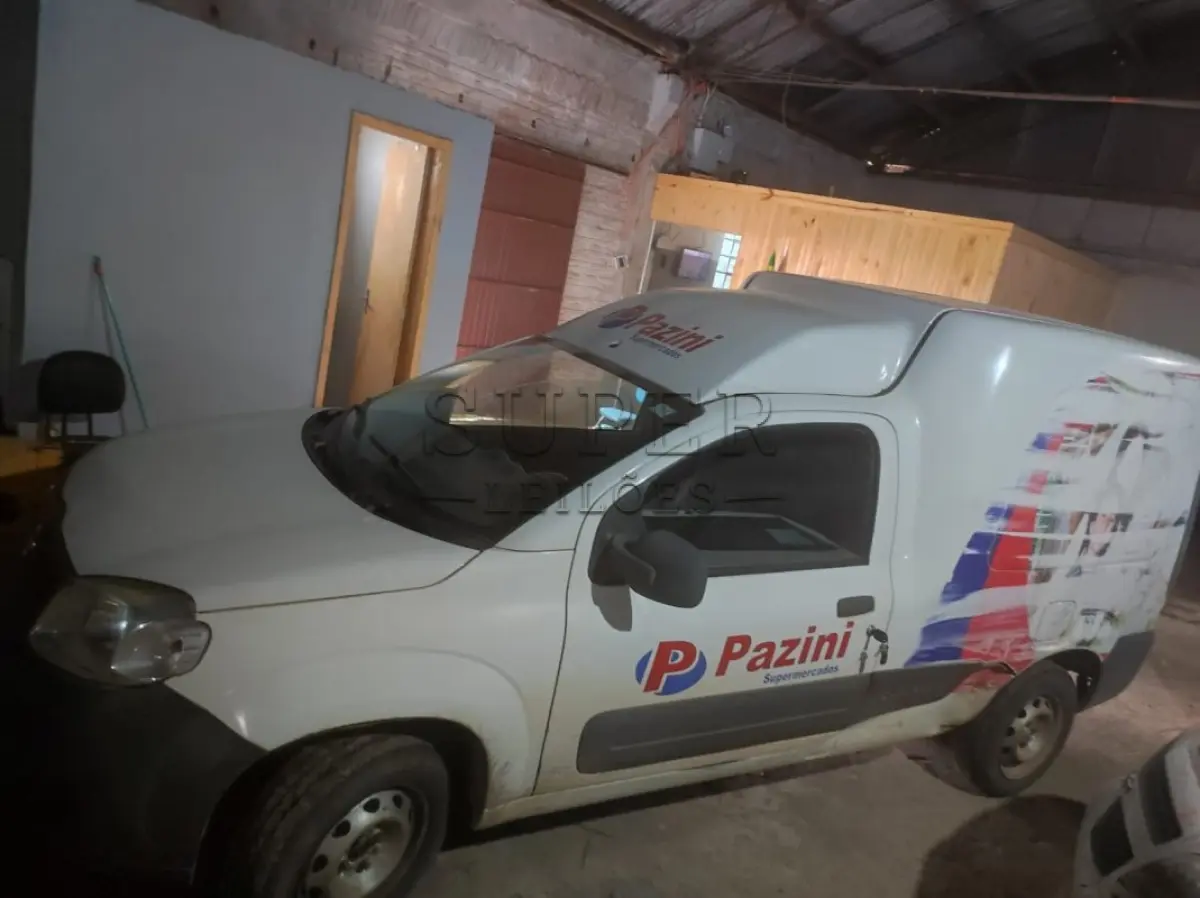 LOTE 014 - Veículo FIAT/FIORINO 1.4 FLEX, ano/modelo 2013/2014, placa IVB5071