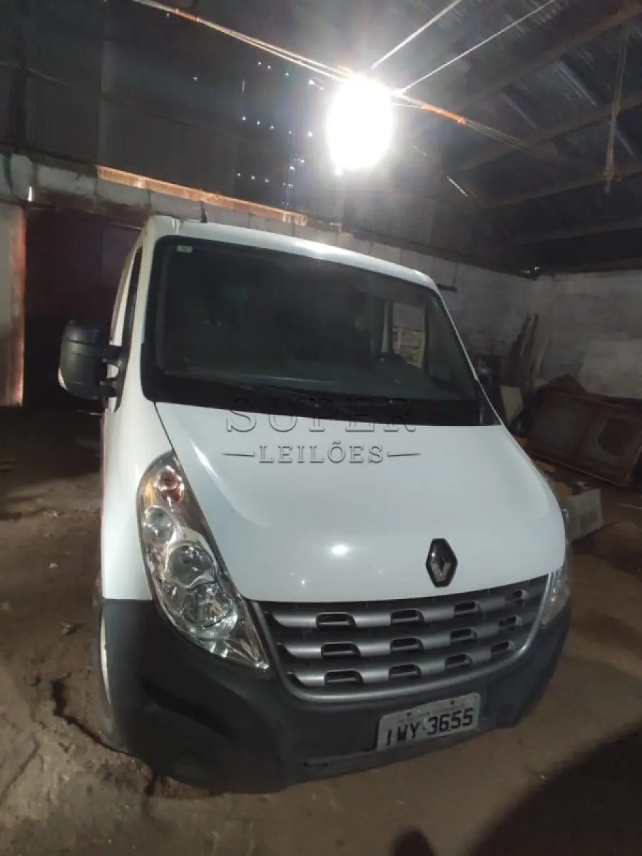 LOTE 013 - Veículo RENAULT/MASTER FUR L1H1, ano/modelo 2015/2016, placa IWY3655