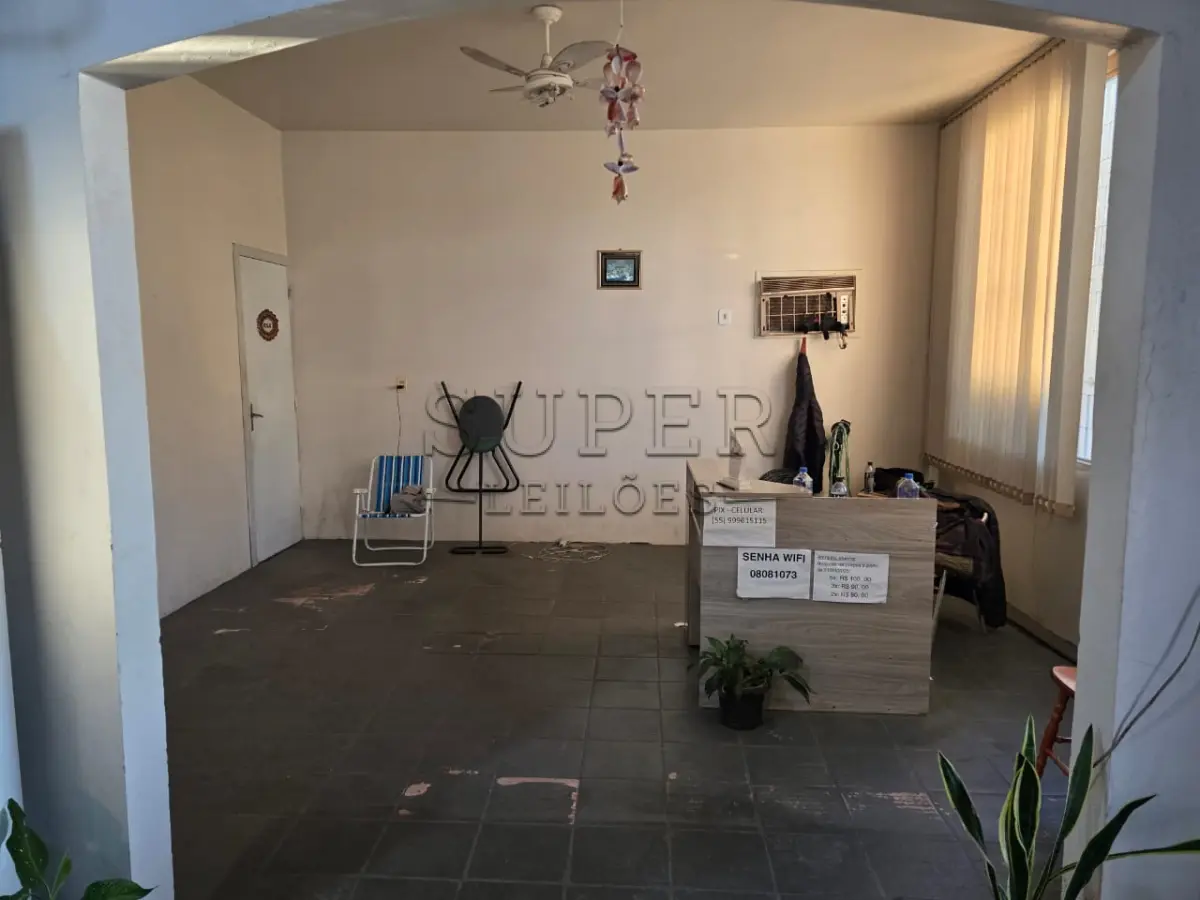 LOTE 001 - UM PRÉDIO DE ALVENARIA, , com área total de 230,00m², Avenida Farroupilha nº 1645, São Francisco de Assis/RS