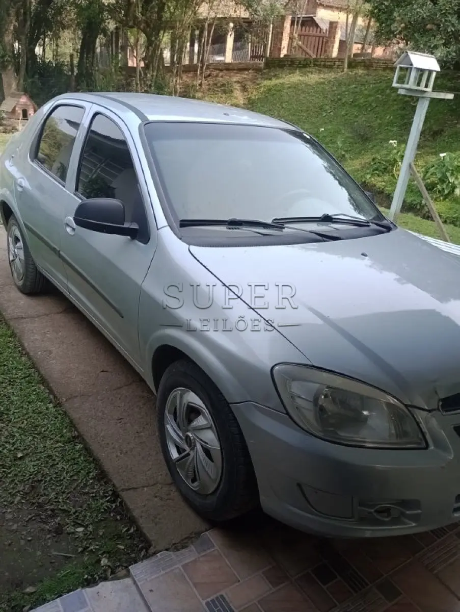 LOTE 001 - DIREITOS E AÇÕES QUE O EXECUTADO TEM OU VENHA A TER SOBRE O VEÍCULO CHEVROLET/PRISMA 1.4L LT, PLACA ISH2164, CHASSI 9BGRP69X0CG242017, RENAVAM 347929664, ANO/MODELO 2011/2012, COR PRATA,