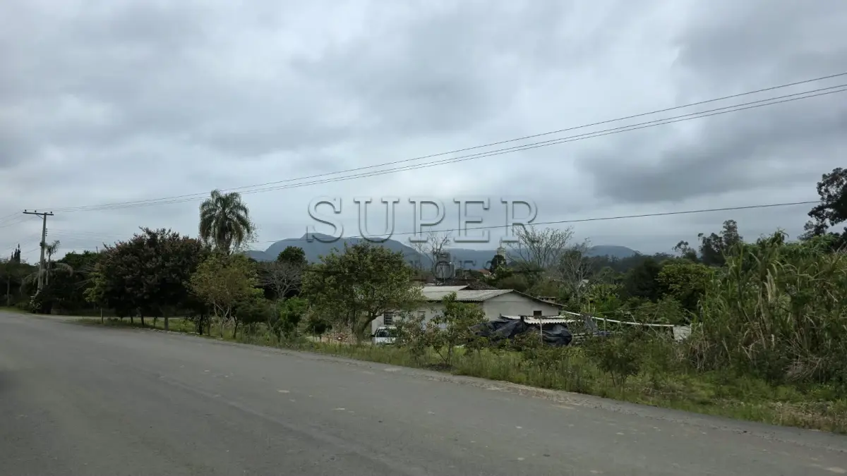 LOTE 0002 - LOTE 2:  MATRÍCULA Nº 8.641 Uma fração de terras rurais, situada no lugar denominado Linha GuardaMór, município de Faxinal do Soturno/RS, com área superficial de 36.677,00 m², com demais medidas, características e confrontações constantes da Matrícula nº 8.641 do Ofício de Registro de Imóveis da Comarca de Faxinal do Soturno/RS.